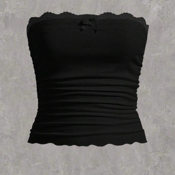 SHEIN Black Lace Trim Crop Top - Picture 2 of 6